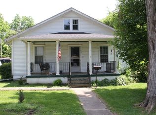 525 N 4th St, Bardstown, KY 40004