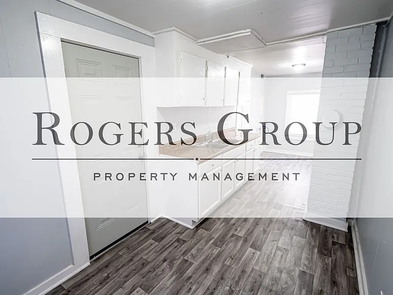522 E Rockspring St — Photo 2
