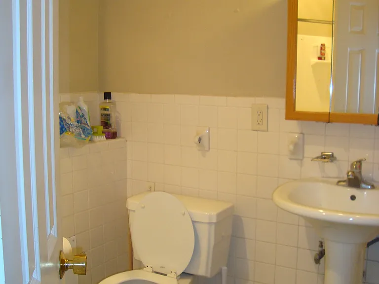 407 State St #A — Photo 3