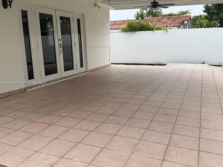 7931 SW 13th Ter — Photo 12
