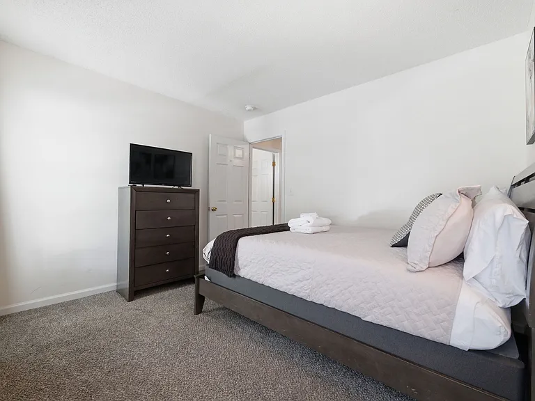 7149 Cobden Ln — Photo 14
