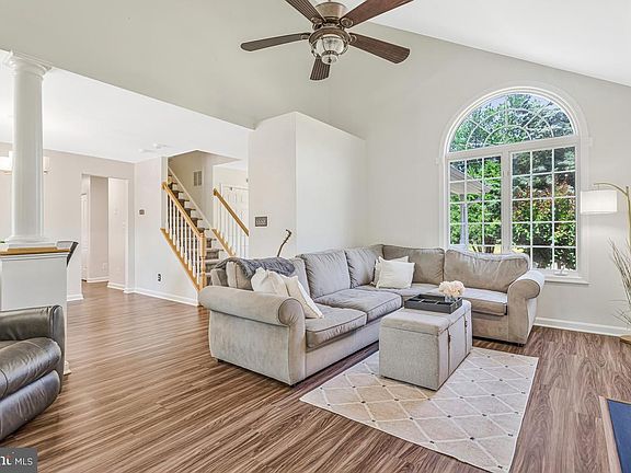 4th image of 10965 Holly Dr