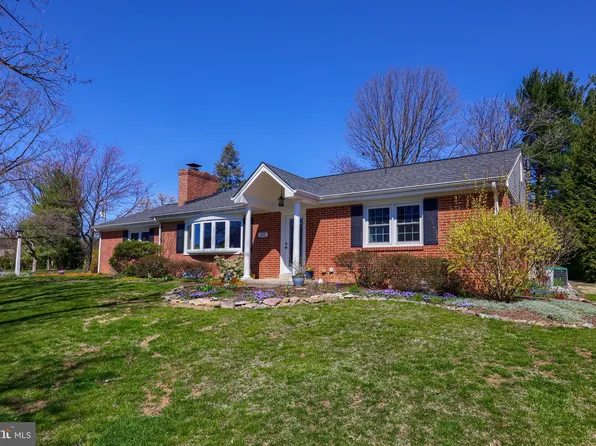 142 Saint Thomas Rd, Lancaster, PA 17601