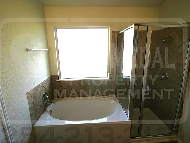 604 Cody James Dr — Photo 25