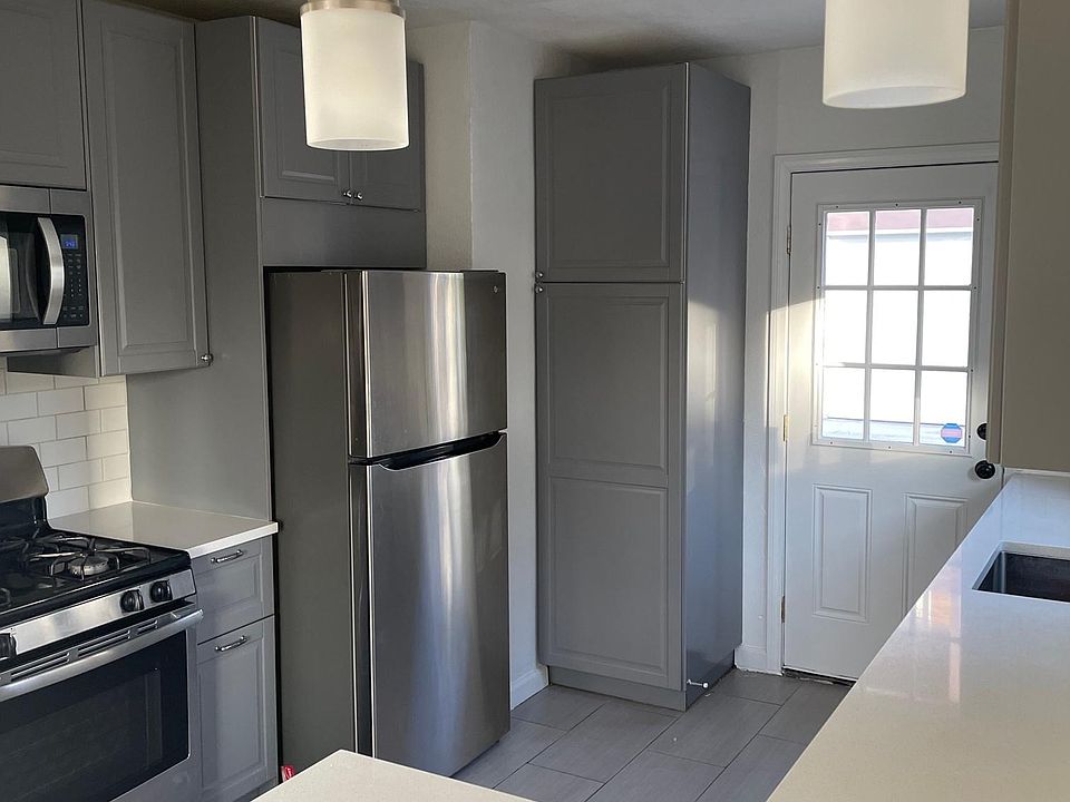 1st image of 1160 Glen Ave