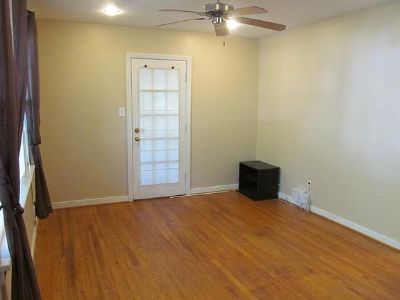 2nd image of 1111 Bridle Ln