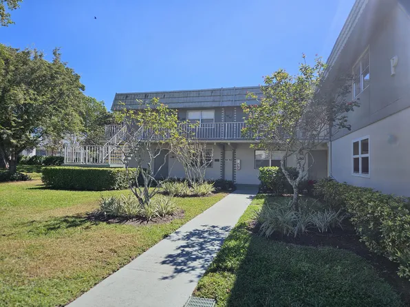 743 Flanders Dr #P, Delray Beach, FL 33484