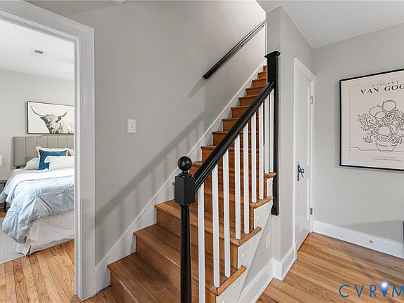 5th image of 2425 Dumbarton Rd