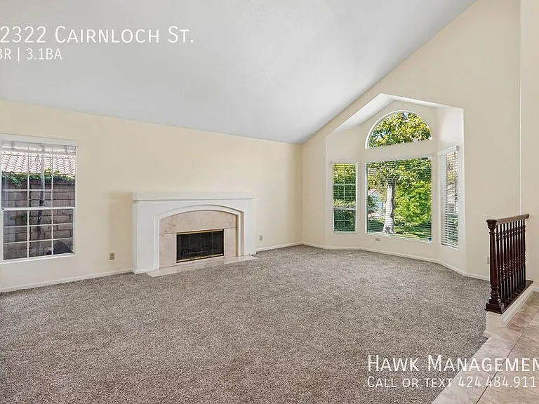 22322 Cairnloch St — Photo 8