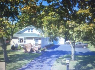 5769 Herman Hill Rd, Hamburg, NY 14075