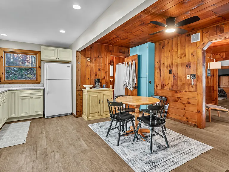 12 Park Road Ext — Photo 11
