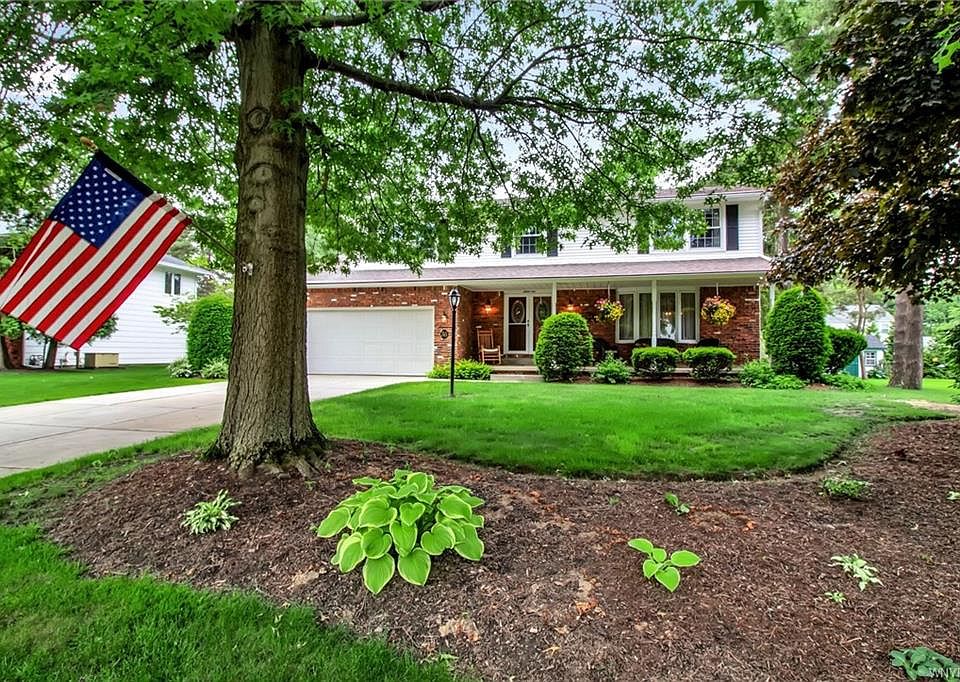 1st image of 36 Rolling Hills Dr