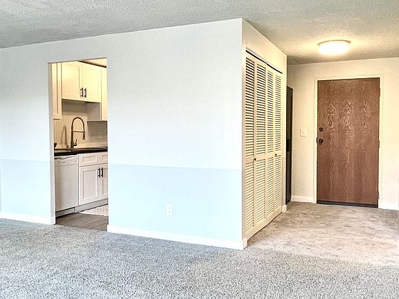 4th image of 521 E 5th Ave APT 605
