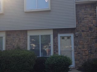 17 Teal Ct, East Windsor, NJ 08520