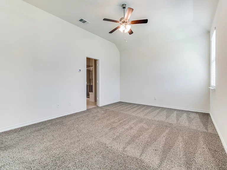 763 Philadelphia St — Photo 17