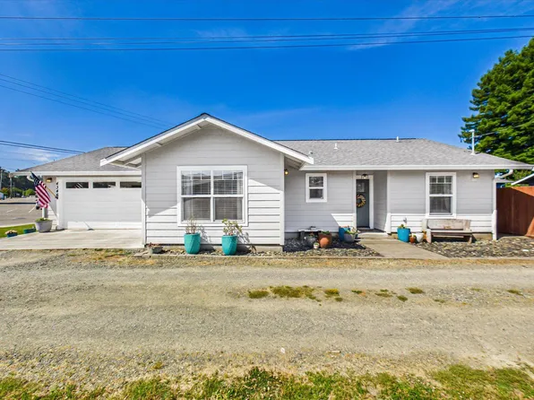 4346 Walnut Dr, Eureka, CA 95503