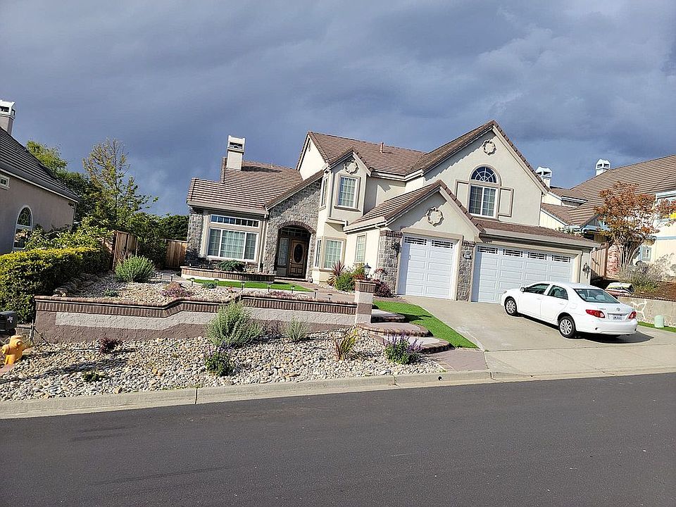2nd image of 28170 Fox Hollow Dr
