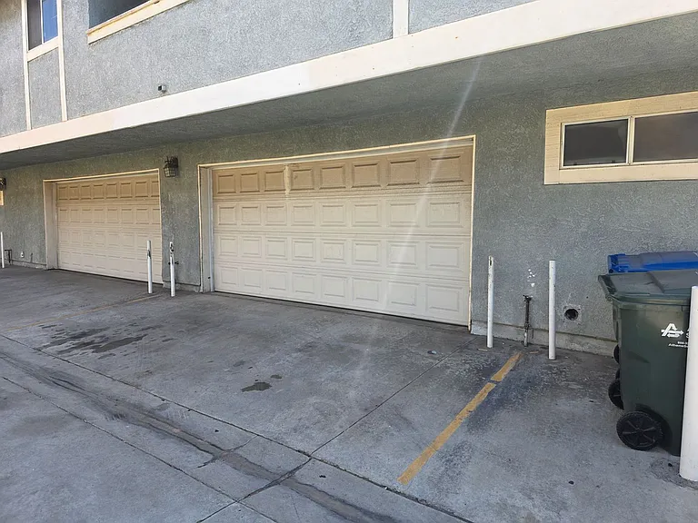 DNY9329 — Photo 18