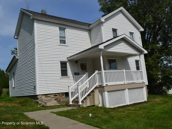 939 E Drinker St, Dunmore, PA 18512
