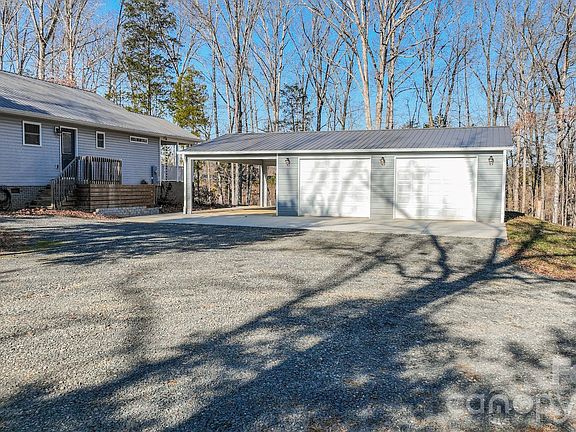 3rd image of 1220 Alvin Hough Rd