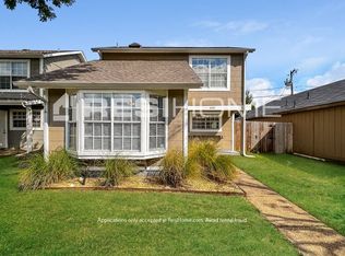 2140 Chatham Square Ct, Dallas, TX 75227