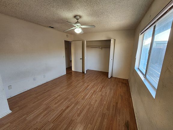 4th image of 2154 Woodberry Ave #C