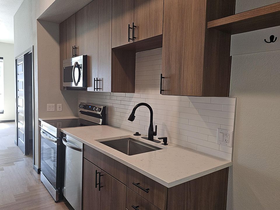 1st image of 2480 Arapahoe St #140