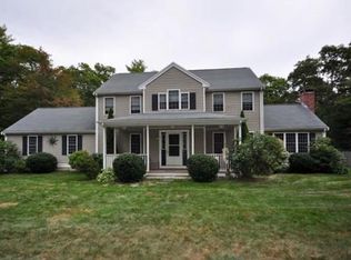 8 Graystone Dr, Plymouth, MA 02360