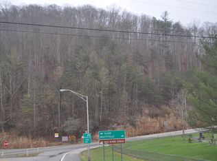 Highway 11, Slade, KY 40380