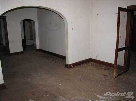 5th image of 507 W Gregory St