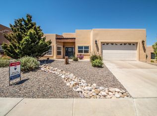 717 Sunrise Ct, Farmington, NM 87401