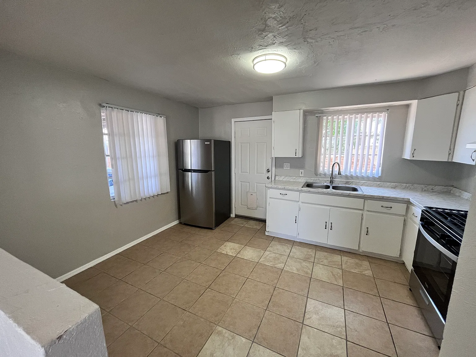 1 bed, 575 sqft, $895 — Photo 4