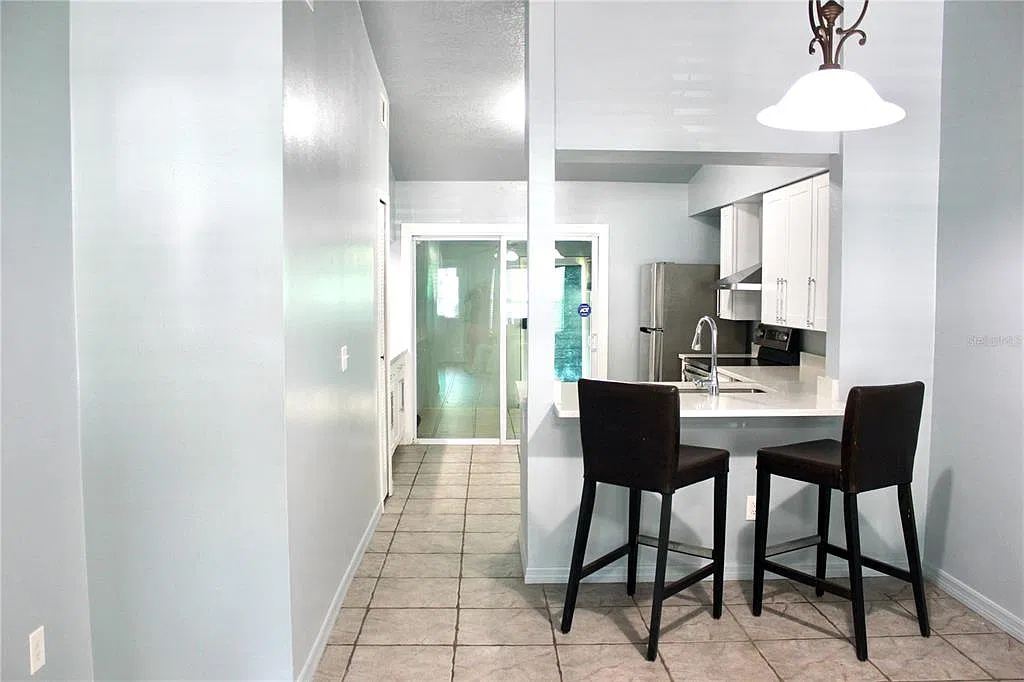 2 bed, 2.0 bath, 864 sqft, $1,850 — Photo 4