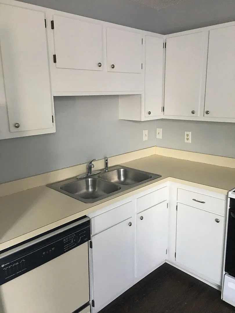 Charming James Island Rental — Photo 2