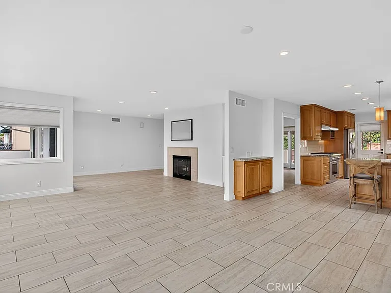 720 Emerald Bay — Photo 14
