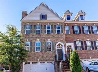 10703 Cameron Glen Dr, Fairfax, VA 22030