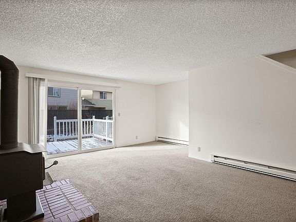 3rd image of 2011 NE Neil Way