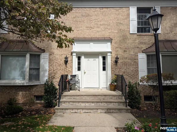 31 Maple Avenue #31A, Park Ridge, NJ 07656