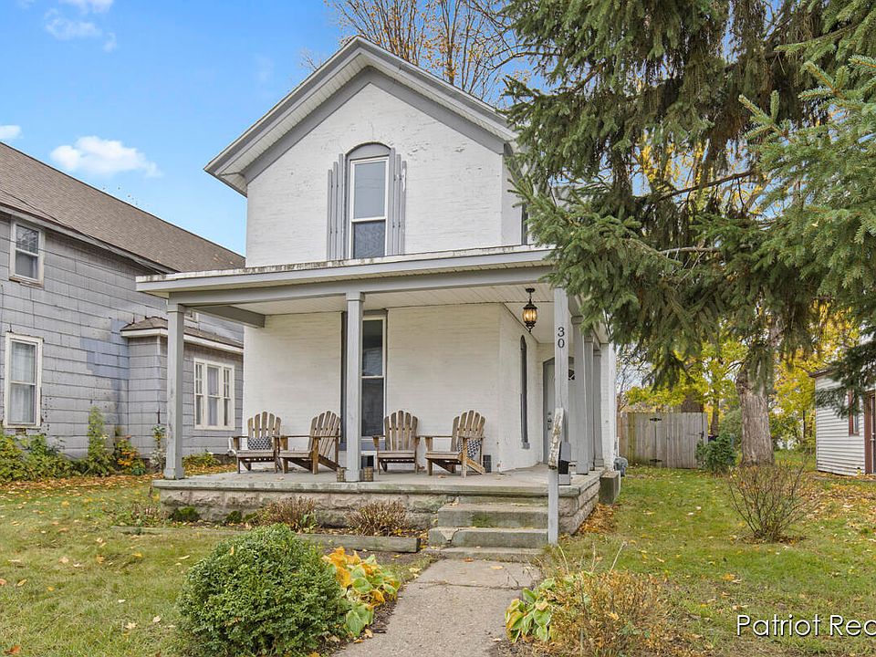 1st image of 30 Sweet St NE