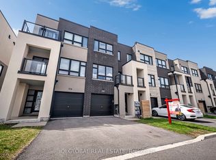 3089 Cherry Blossom Cmn, Burlington, ON L7M2A9