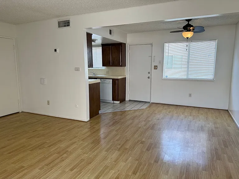 3333 El Encanto Ct #35 — Photo 3