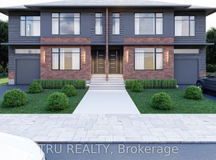 1353A Gosset St N, Ottawa, ON K1B 3P6