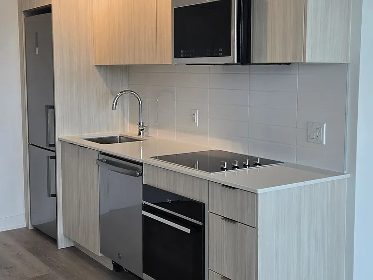 20 Deans Dr #511 — Photo 8