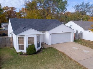 1305 Lo Mar St, Bentonville, AR 72712