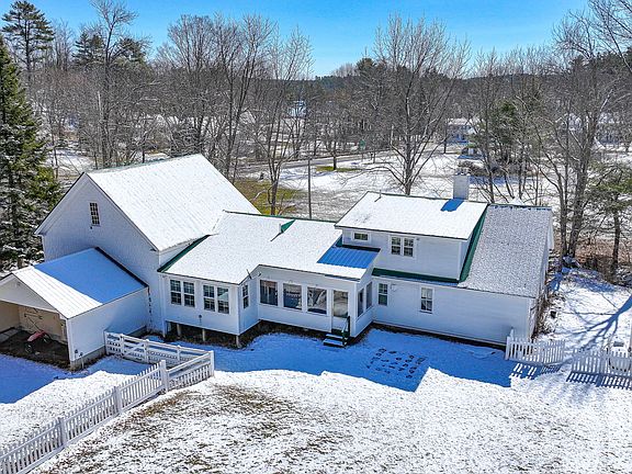 3rd image of 16 Valley Road