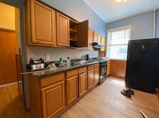 21-57 35th St #1B, Astoria, NY 11105