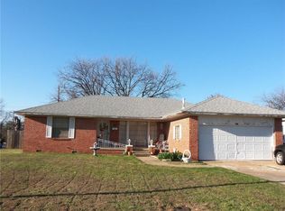 601 E Locust St, Tecumseh, OK 74873