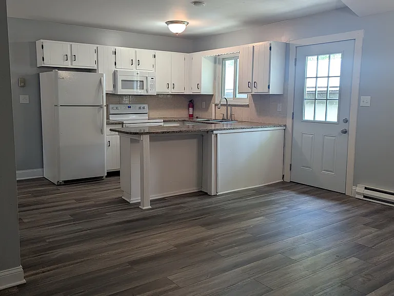 1763 Rolling Hills Dr — Photo 5