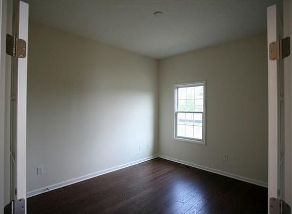 3rd image of 14913 Mayfield Dr