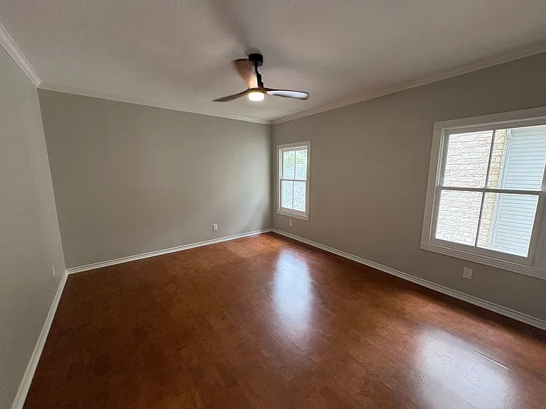 1204 W 39th St — Photo 23